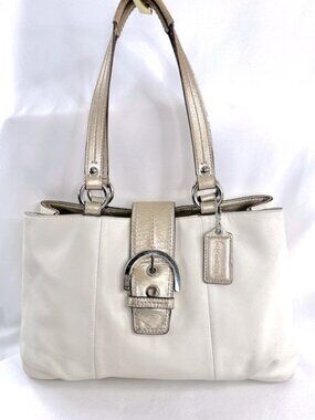 Like New Coach Soho Cream & Gold Shoulder Bag Purse